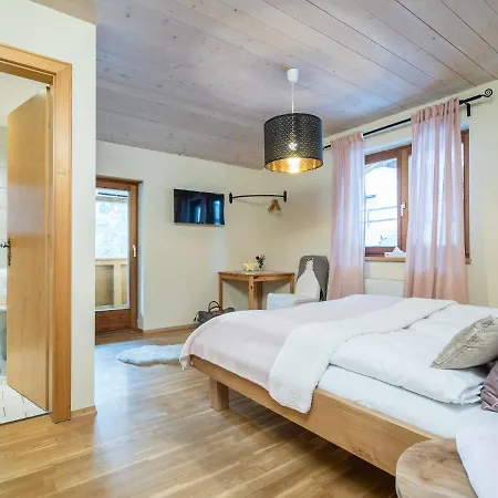 Boutique Holiday In Kirchberg With Jacuzzi *