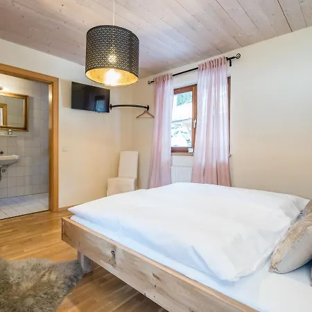 Boutique Holiday In Kirchberg With Jacuzzi Ferienhaus Reith bei Kitzbühel